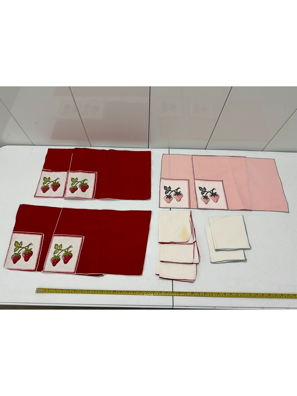 Vintage Strawberry Handmade 6 Placemats Pocket 5 Napkins Linen?